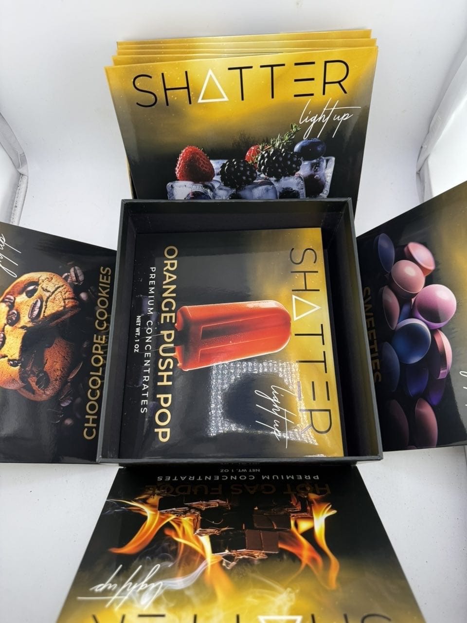 WhatsApp Image 2025-11-05 at 05.20.19_ba49094b luminate shatter light up premium concentrates 1oz