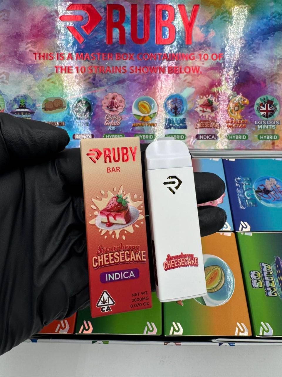 WhatsApp Image 2025-11-24 at 5.40.43 PM ruby bars 2g disposable