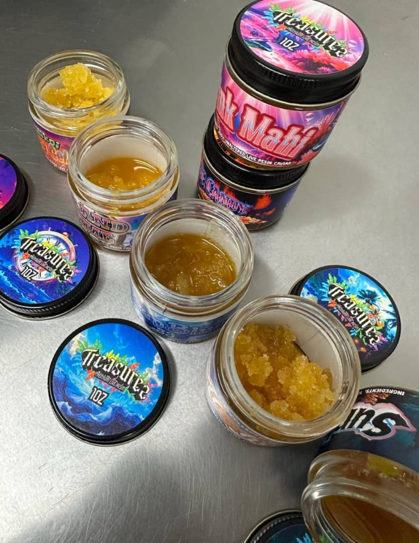 WhatsApp Image 2025-11-27 at 5.30.08 PM treasurez live resin caviar 1oz