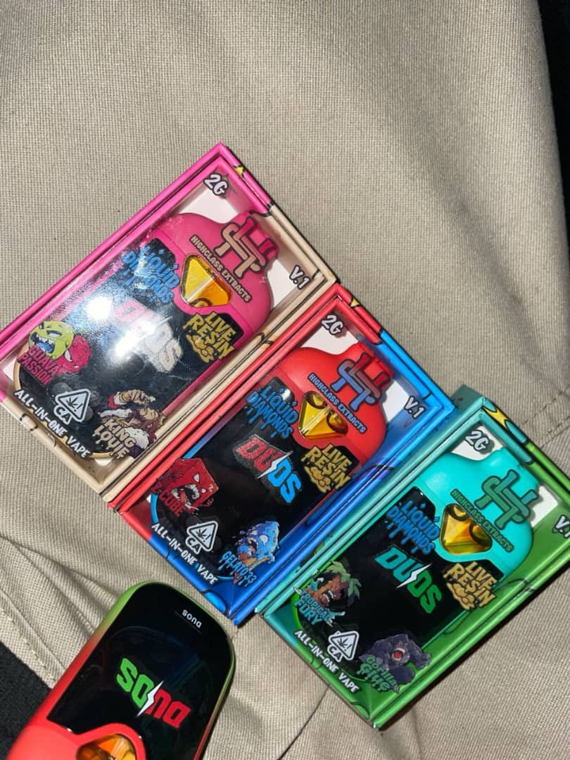 WhatsApp Image 2025-12-06 at 11.42.40 PM high class extracts duos 2g v1 disposable