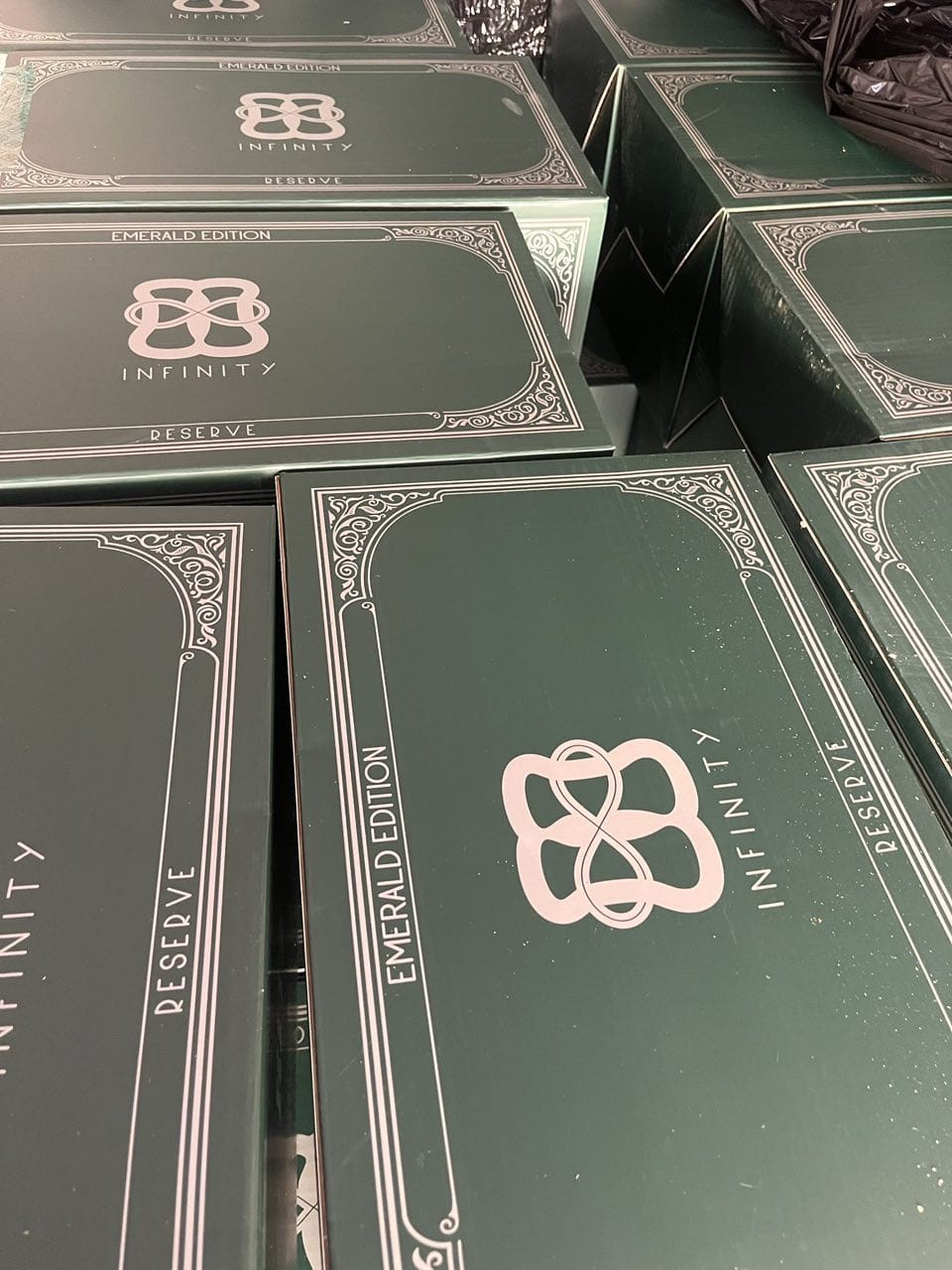 WhatsApp Image 2025-12-10 at 5.43.34 PM hitz infinity emerald edition reserve 2g disposable