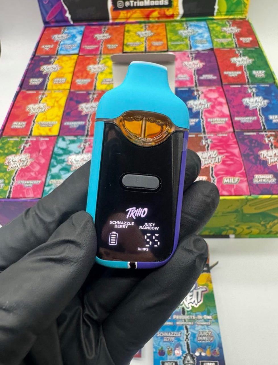 photo_2025-12-12_07-01-47 triiio triiiple threat 2g disposable preroll + gummies