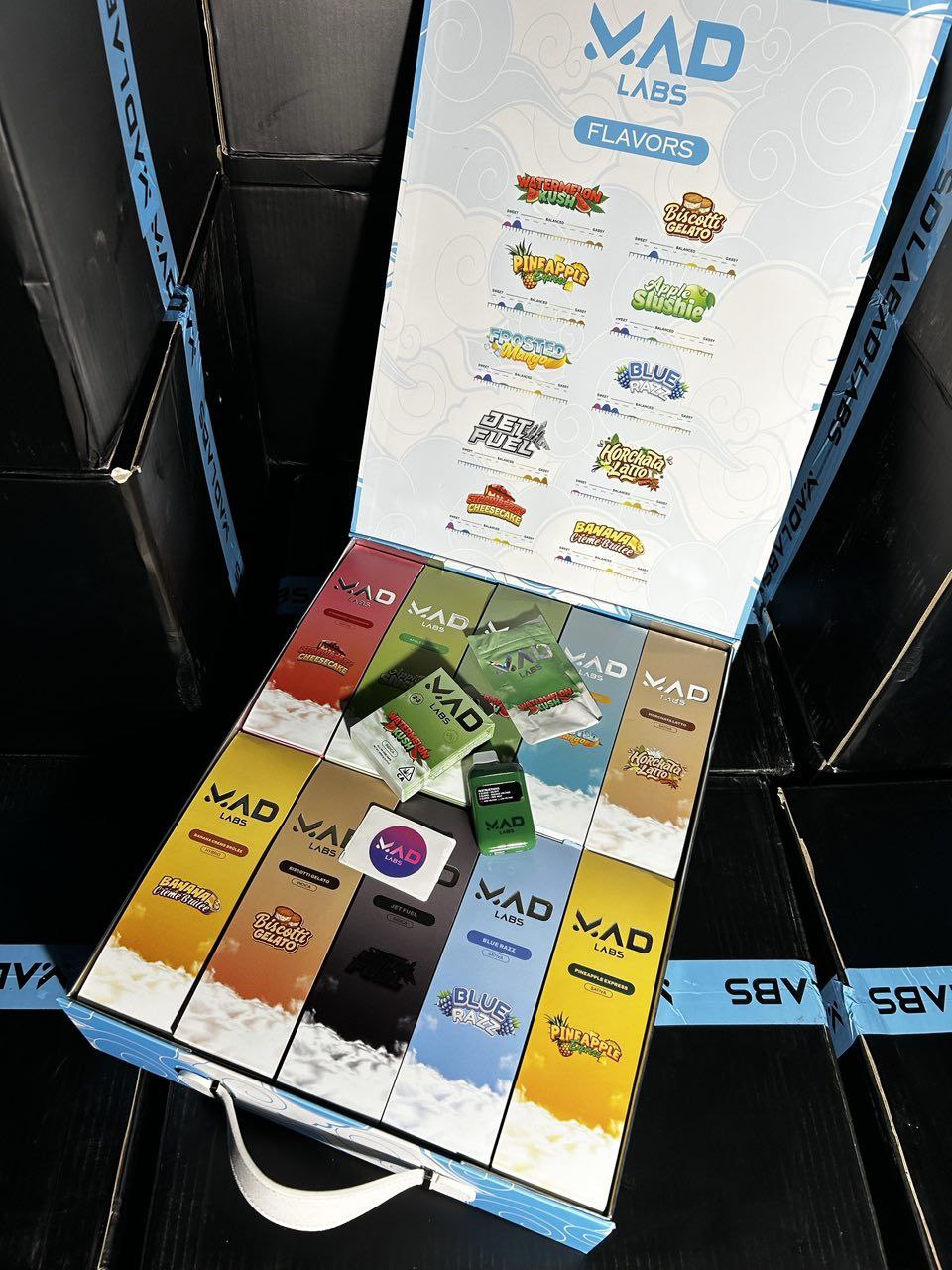 photo_2026-03-17_15-58-02 new madlabs 2g disposable suitcase edition